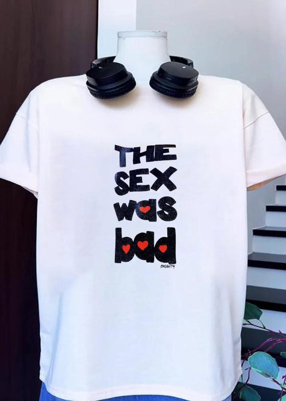 Omighty ‘the Sex Was Bad’ Glitter Hearts Graphic Shirt