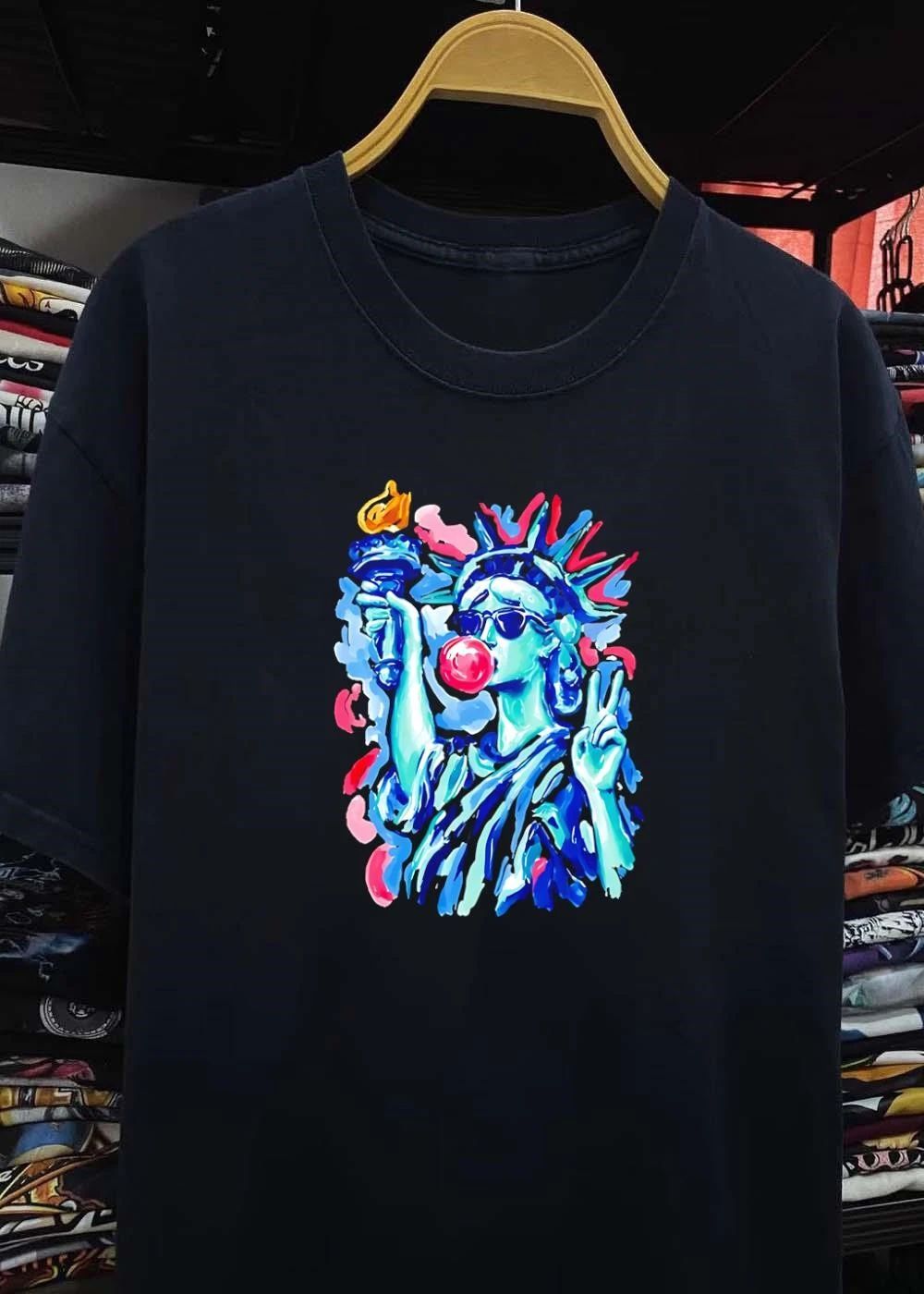 Statue Of Liberty Blowing Bubble Gum Sunglasses Pop shirt