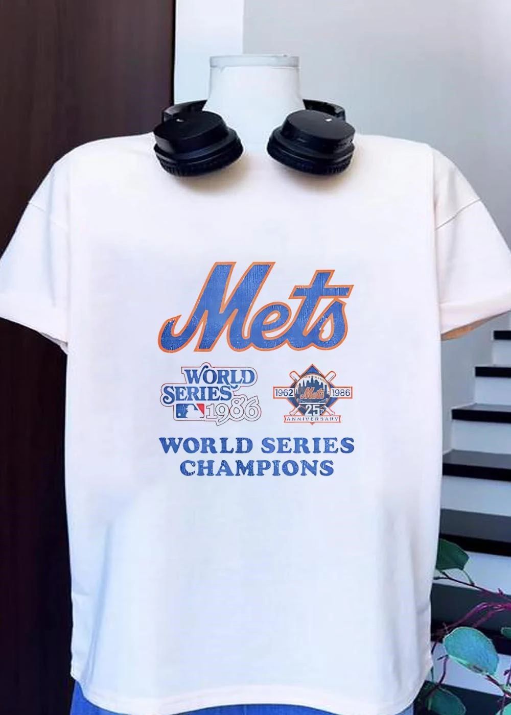 Distressed Mets Logo 1986 World Series Champions 25th Anniversary T-Shirt