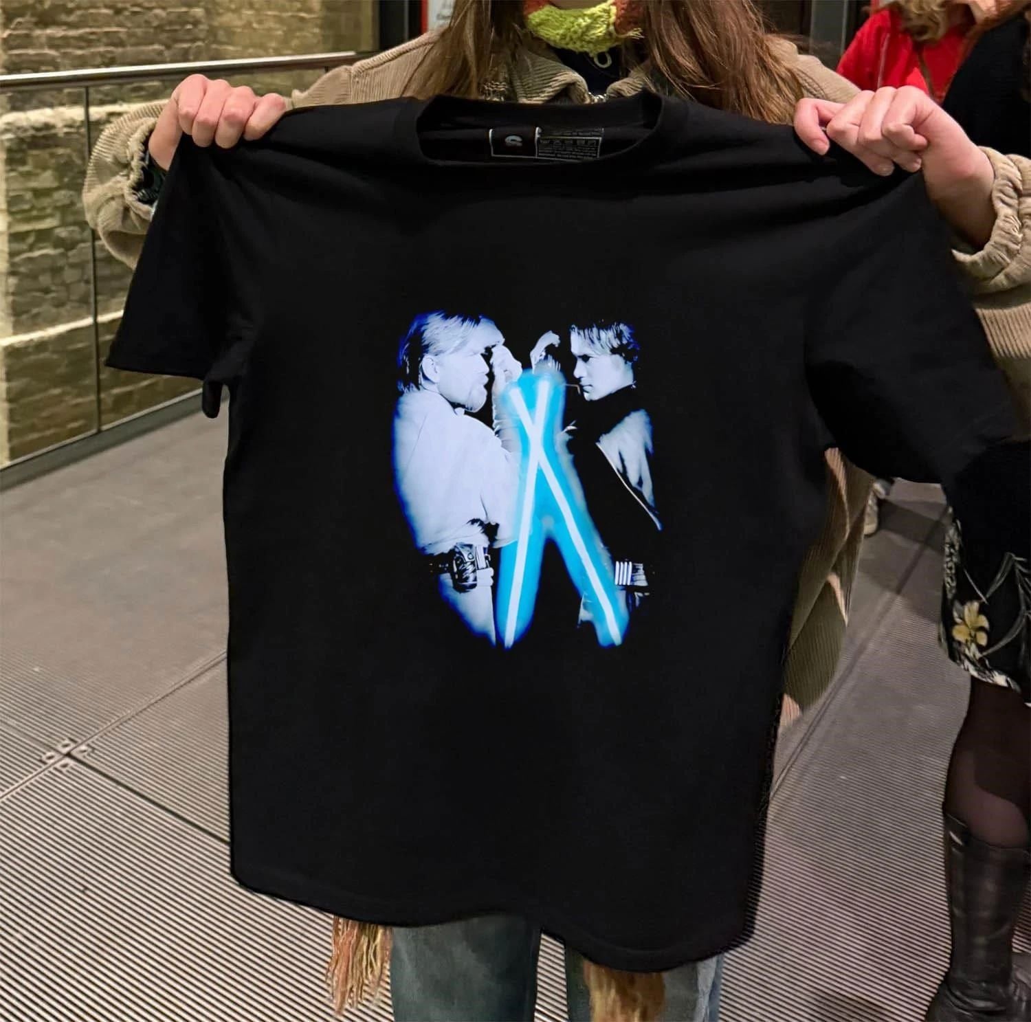 Obi-Wan Kenobi vs Anakin Skywalker Lightsaber Duel shirt