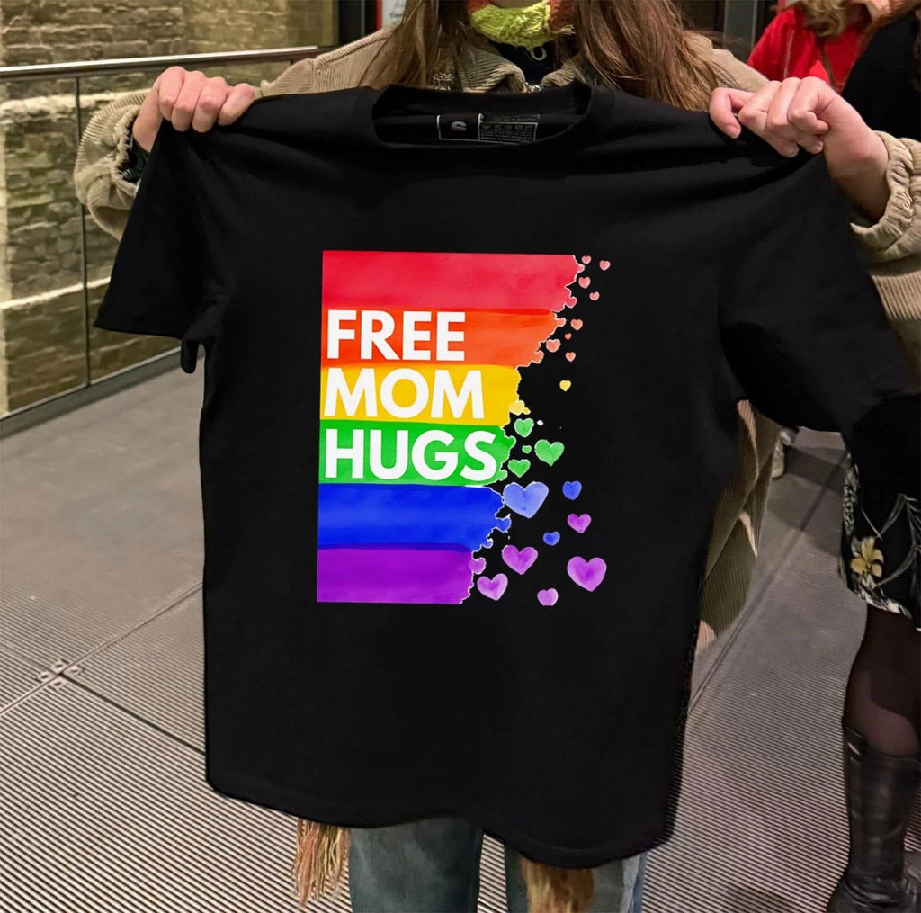 Free Mom Hugs LGBTQ Pride Rainbow Hearts Watercolor Art shirt