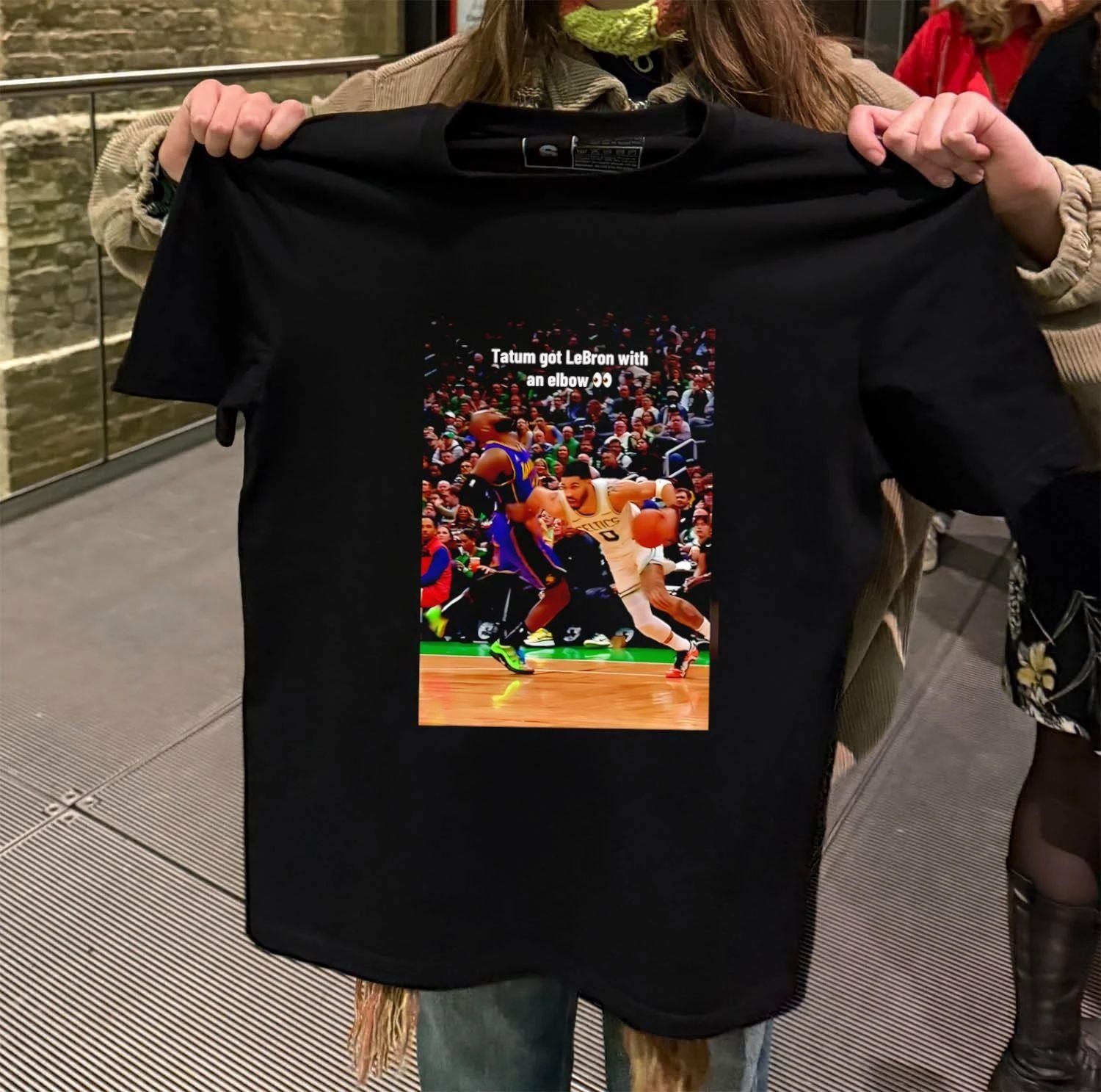 Tatum got LeBron with an elbow shirt