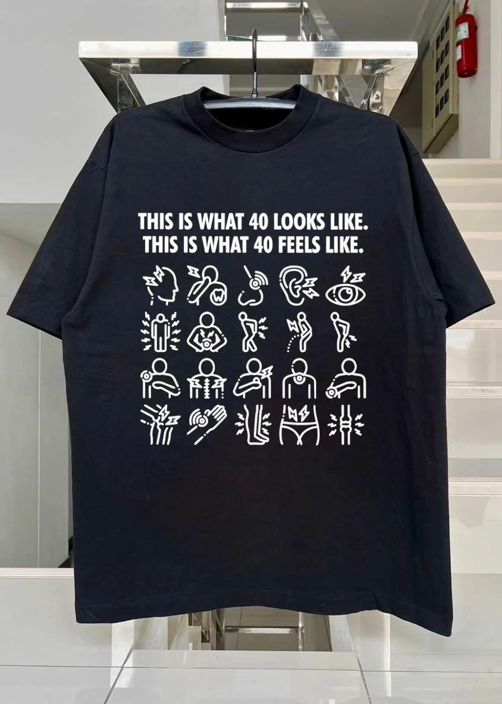 This Is What 40 Looks Like This Is What 40 Feels Like Body Aches Icons shirt