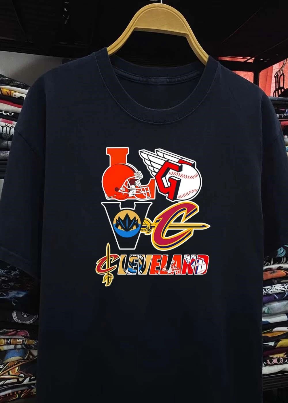 Love Cleveland Sports Team Logos T-Shirt