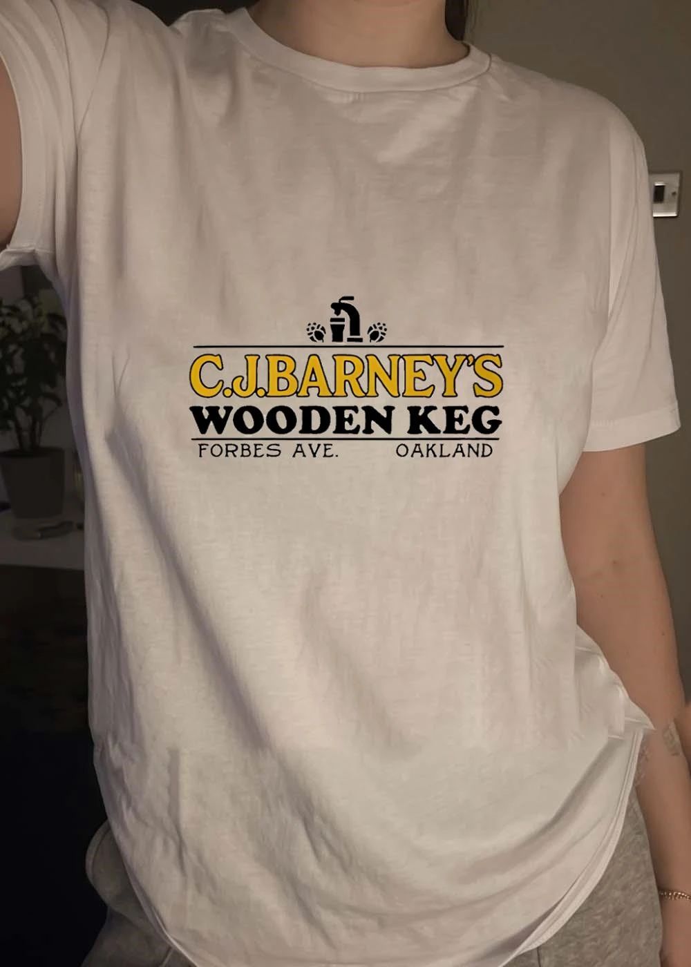 C.J.Barney’s Wooden Keg Forbes Ave Oakland shirt